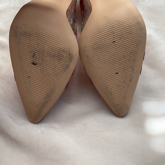 Privileged | Clear Floral Camellia Heels 7 - Picture 5 of 5